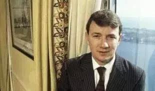 巴菲特投资可口可乐策略_巴菲特投资所罗门公司_滚雪球巴菲特传