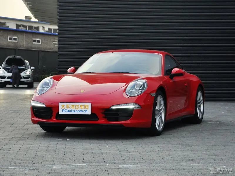 保时捷911Carrera 4S评测_保时捷911Carrera 4S参数_兰博基尼跑车价钱