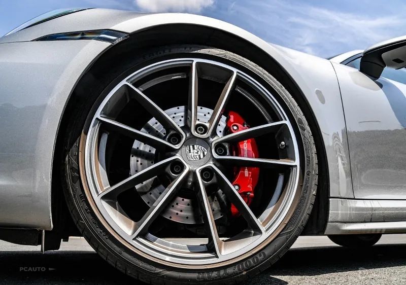 保时捷911Carrera 4S评测_保时捷911Carrera 4S参数_兰博基尼跑车价钱