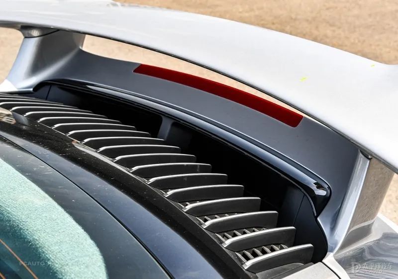 兰博基尼跑车价钱_保时捷911Carrera 4S参数_保时捷911Carrera 4S评测