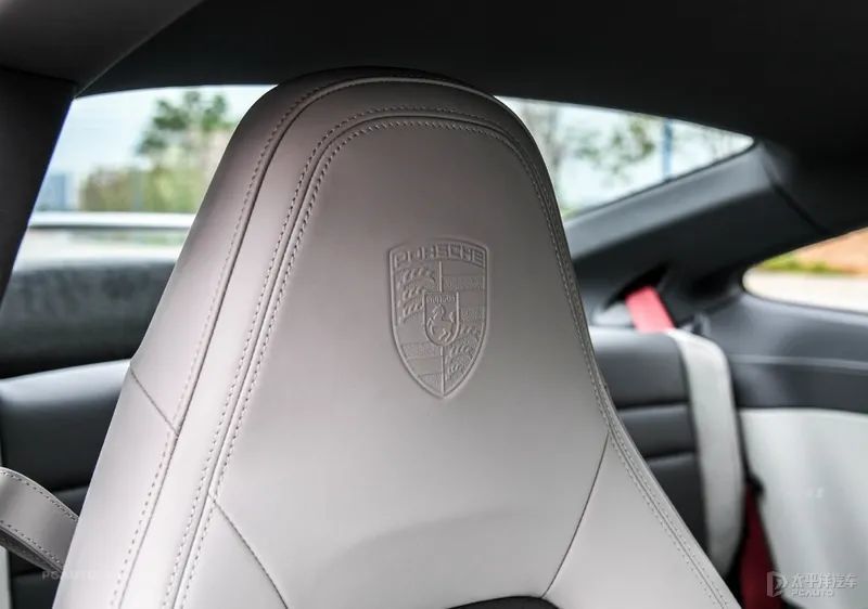 保时捷911Carrera 4S参数_保时捷911Carrera 4S评测_兰博基尼跑车价钱