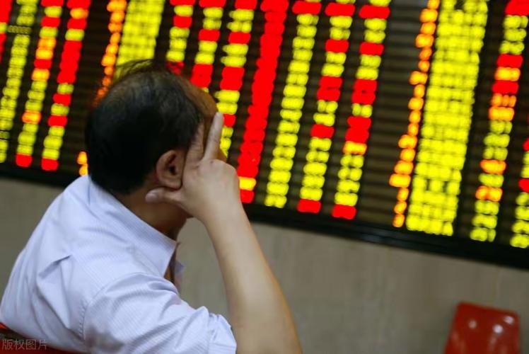 股票买涨不买跌的经济分析：散户为啥总亏钱？