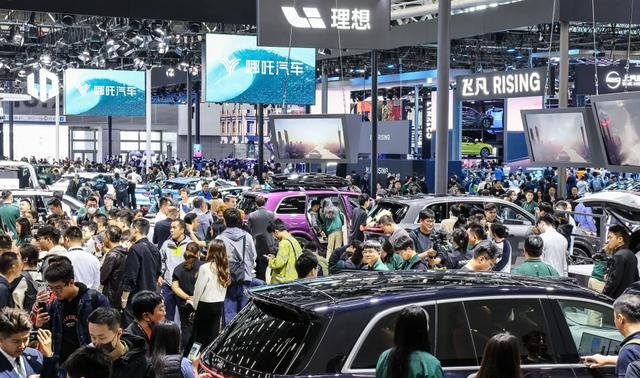 2030年新能源车企前景_新能源品牌存活率_中国汽车制造商有几家