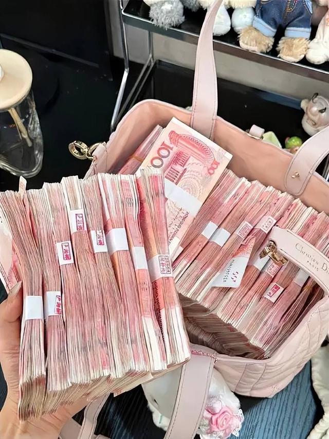 人民币升值原因_美元升值利好什么股票_2026年人民币汇率走势分析